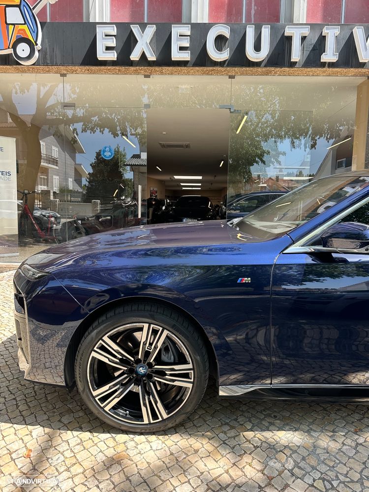 BMW i7 xDrive60 Pack Desportivo M Pro - 4