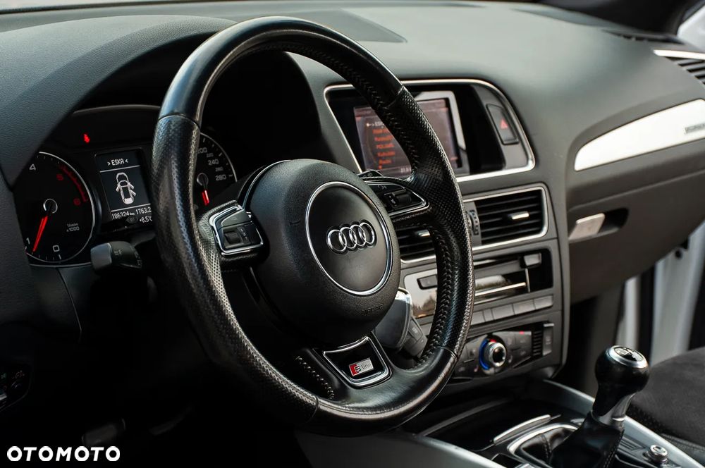Audi Q5 2.0 TDI quattro design - 23