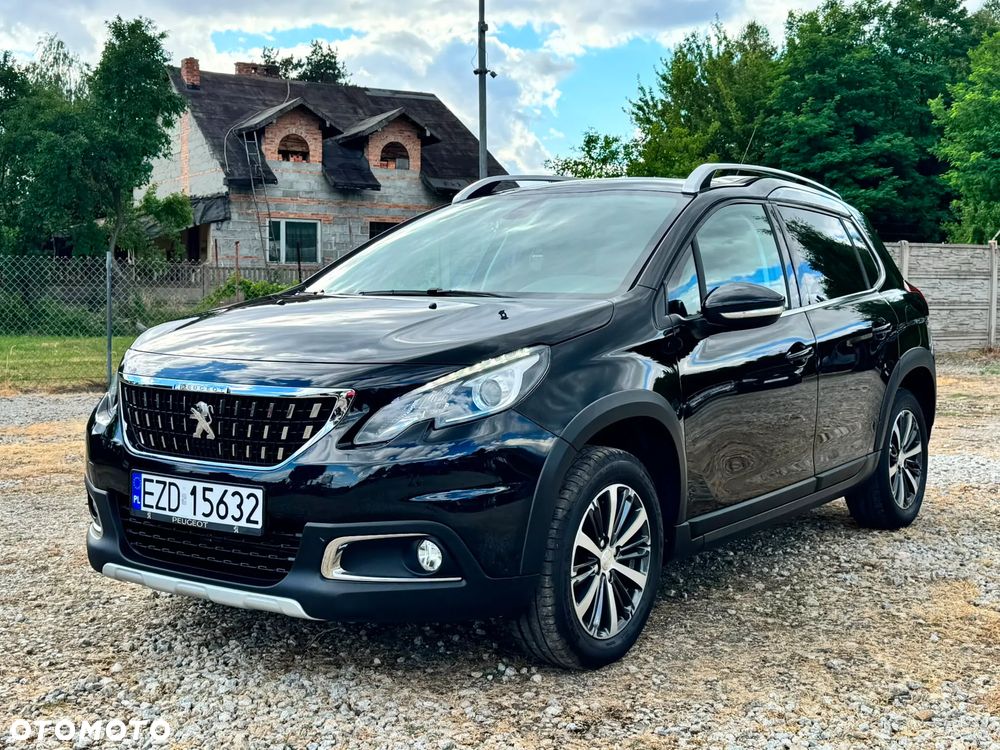 Peugeot 2008 1.2 Pure Tech GPF Allure S&S EAT6 - 1