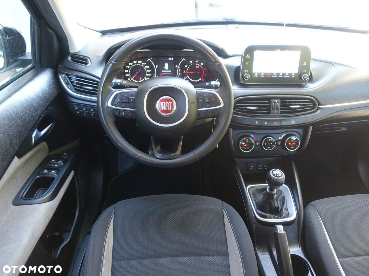 Fiat Tipo 1.4 T-Jet 16v Easy EU6d - 10