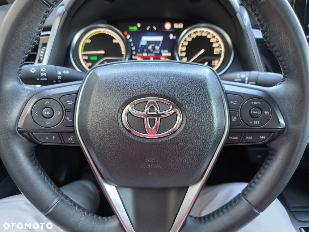 Toyota Camry 2.5 Hybrid Comfort CVT - 10
