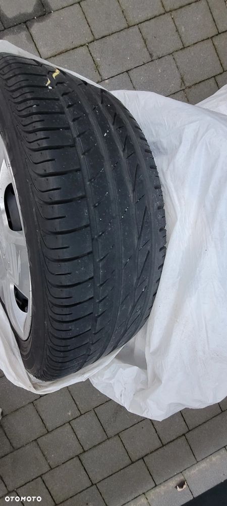 Skoda Fabia 1.2 HTP Active - 28