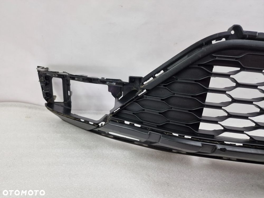 VW T-ROC 2GA 17- SPOJLER / DOKŁADKA / KRATKA ŚRODKOWA ZDERZAKA PRZEDNIEGO PRZÓD , NR 2GA805903D , NR AUKCJI KR408 - 7