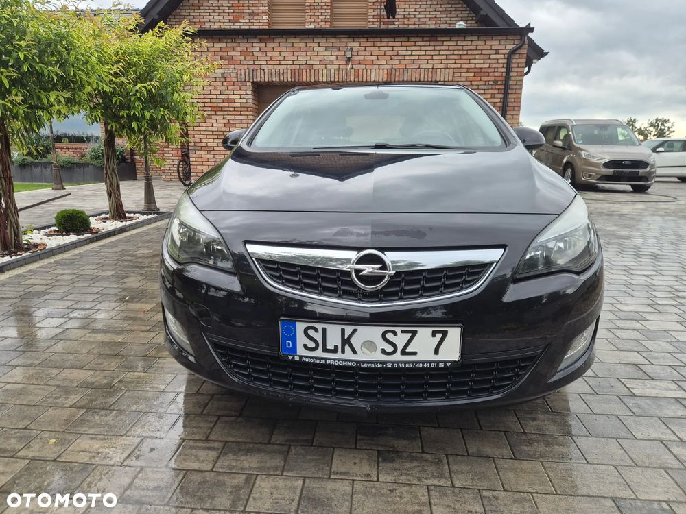 Opel Astra 1.4 T Cosmo - 9