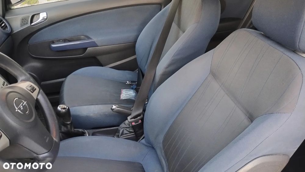 Opel Corsa 1.2 16V Cosmo - 6