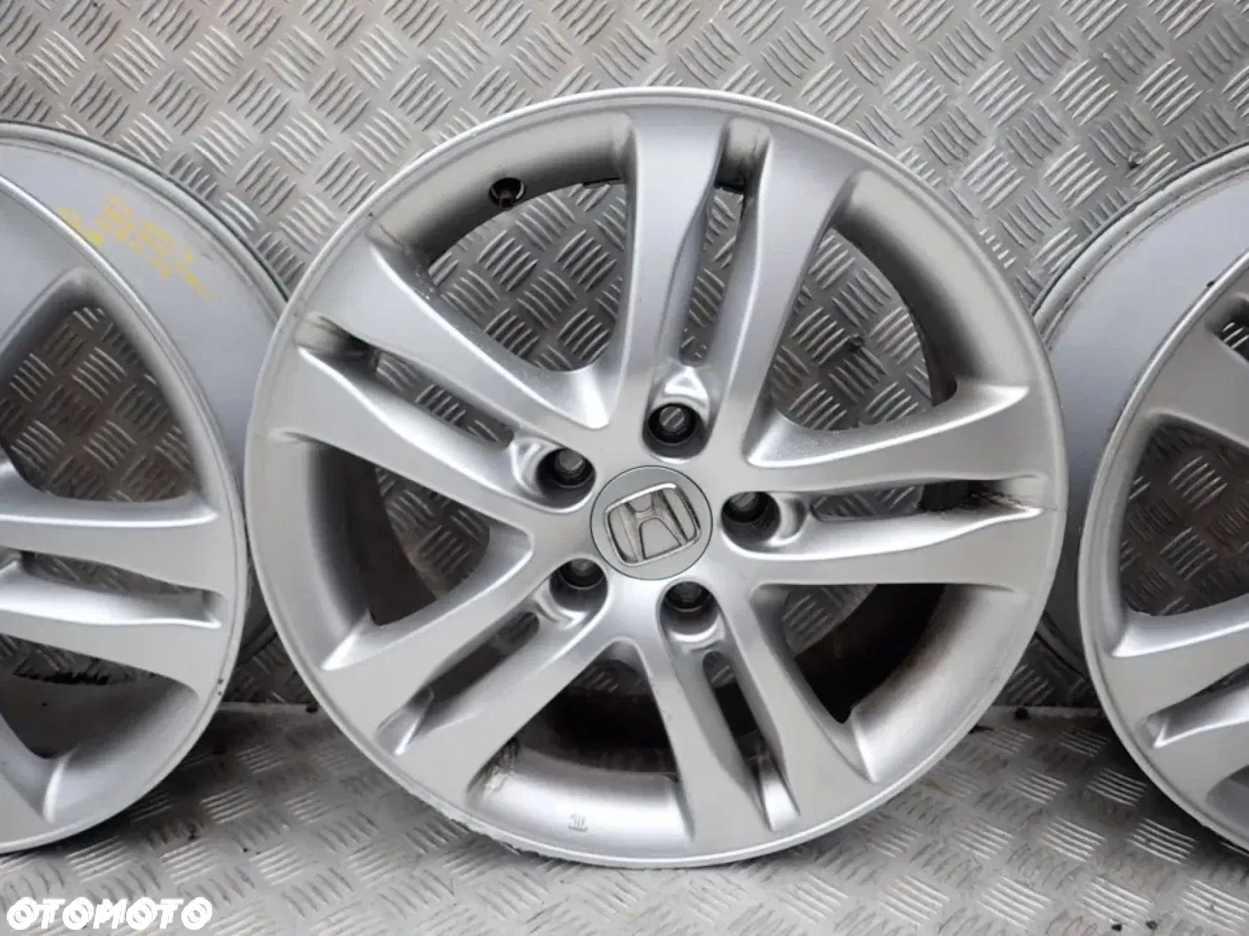 FELGI ALUMINIOWE HONDA 5x114,3 6,5x17 - 6