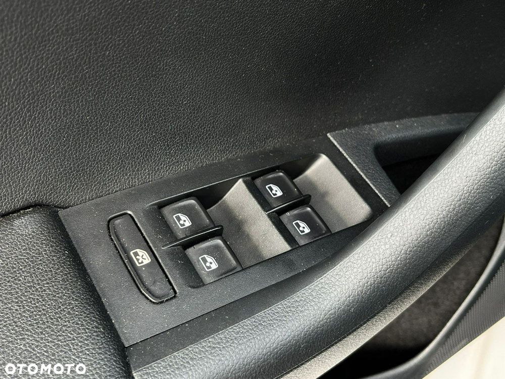 Skoda Octavia 1.6 TDI Ambition - 35