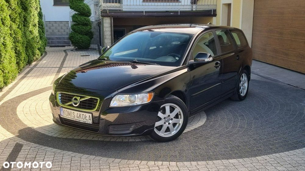 Volvo V50 - 1
