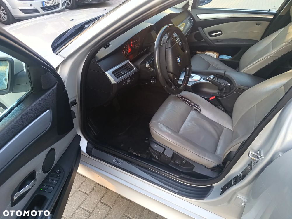 BMW Seria 5 520d - 17