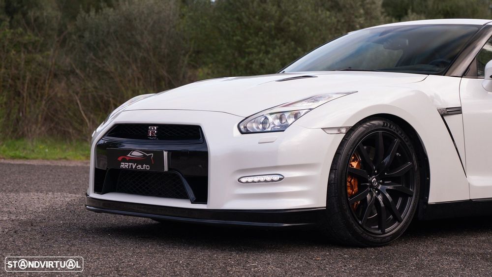 Nissan GT-R 3.8 V6 Black Edition - 10