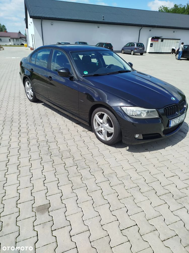 BMW Seria 3 318i - 3