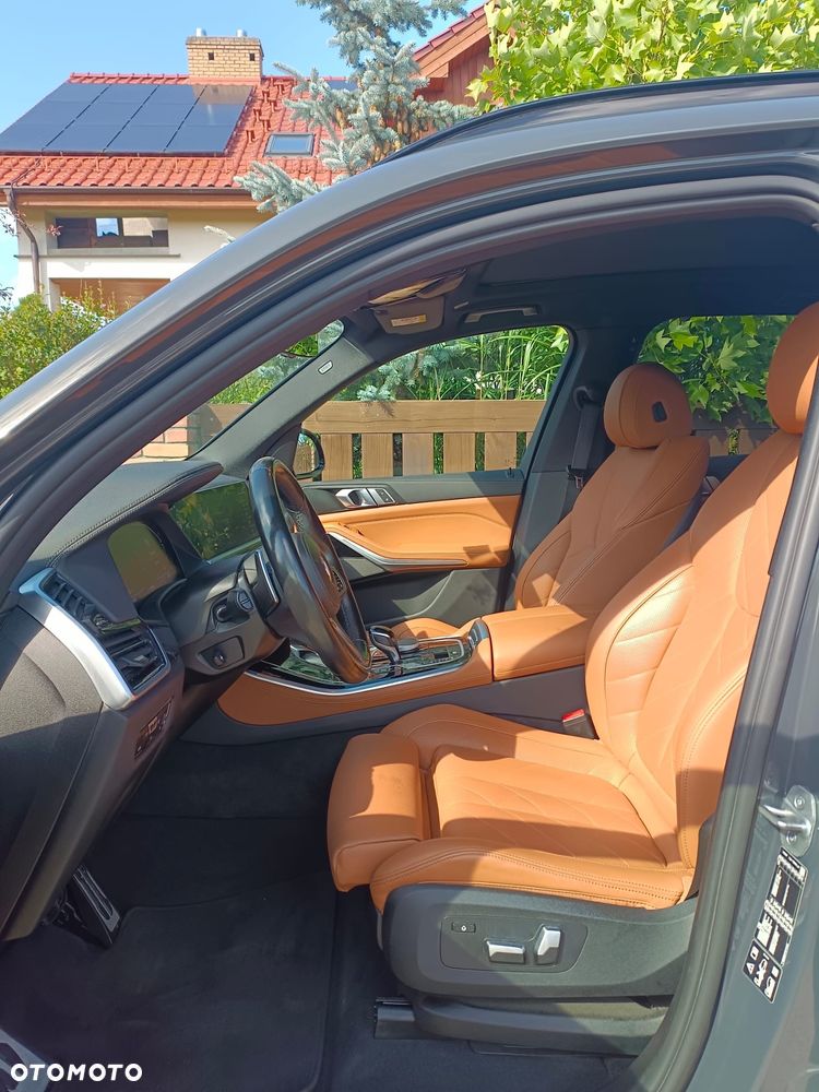 BMW X5 xDrive40i - 11