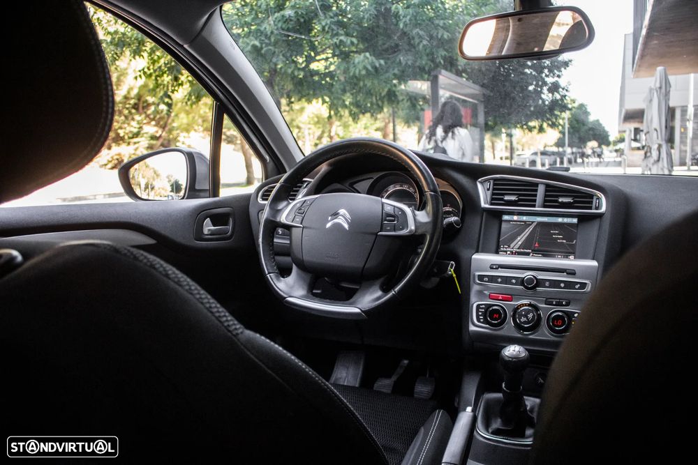 Citroën C4 1.2 PureTech Feel - 28