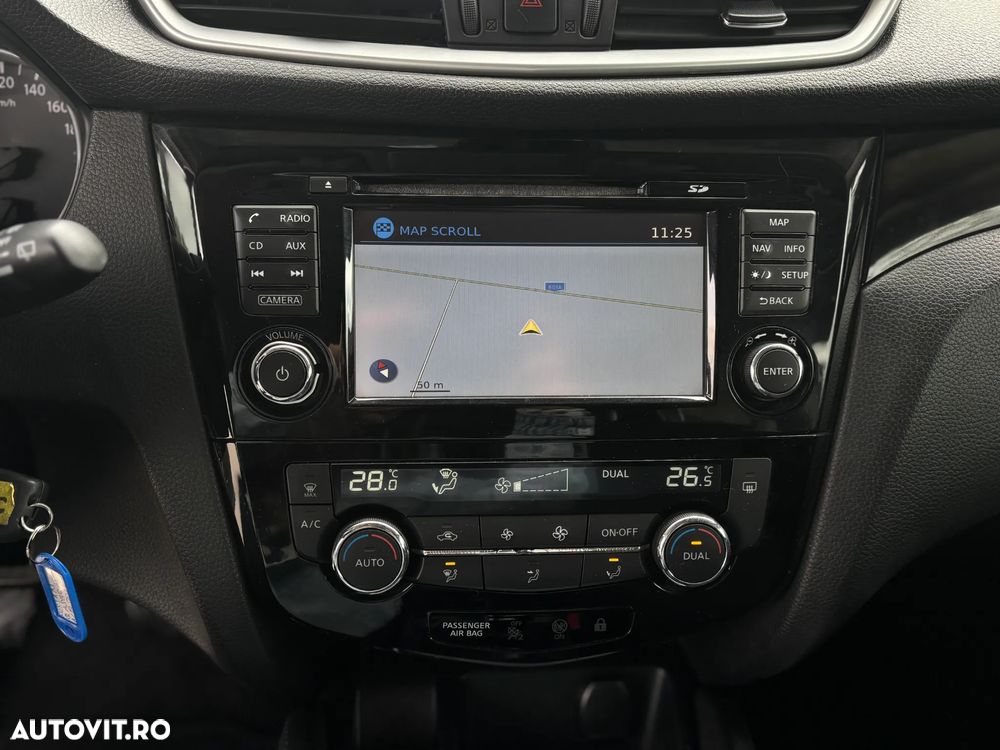 Nissan Qashqai 1.5 DCI Start/Stop N-Connecta - 26