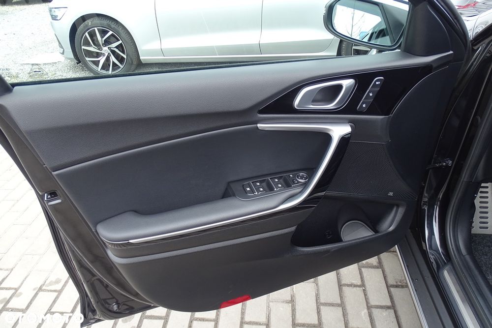 Kia XCeed 1.5 T-GDI MHEV Prestige Line DCT - 21