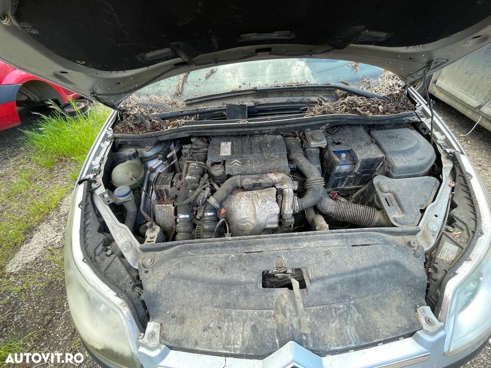 Dezmembrez Citroen C4 I Hatchback 1.6 HDi 9HZ 16V 109 CP Gri ab 2007 - 8