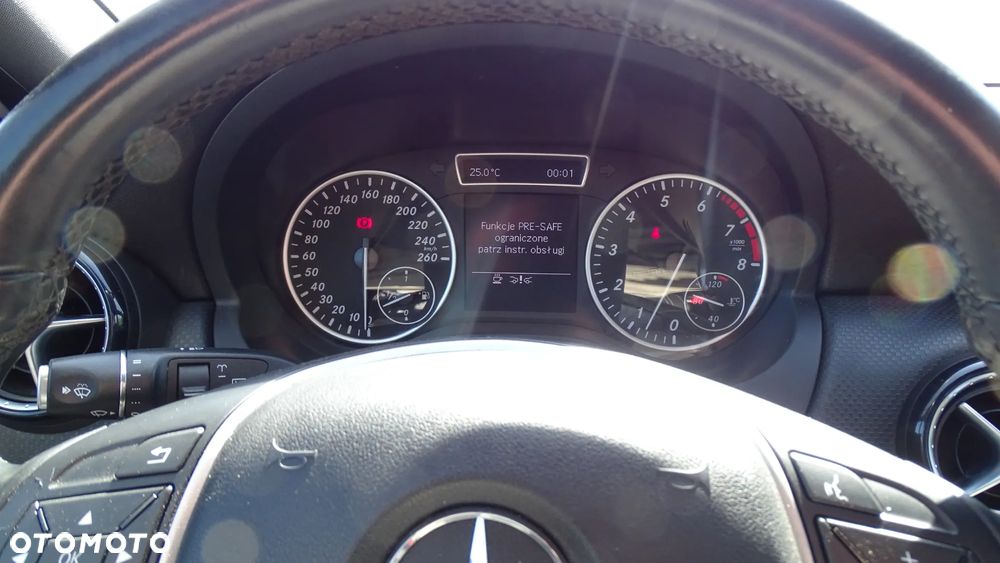 Mercedes-Benz Klasa A 180 Urban - 9