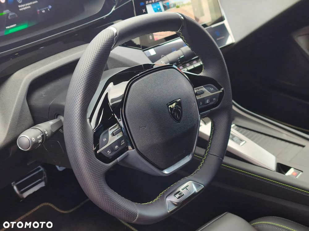 Peugeot 408 1.6 Plug-In Hybrid 225 GT E-DCS7 - 15