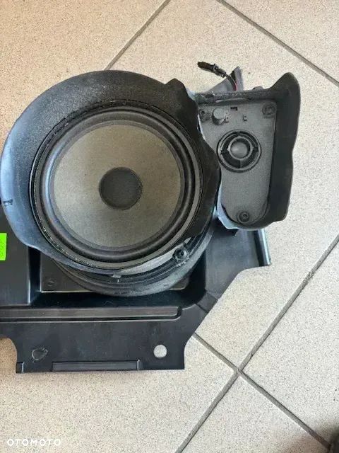 Głośnik prawy  obudowa prawa tył VOLKSWAGEN VW T5 LIFT T6  7E0035453F  7E0035242B - 6