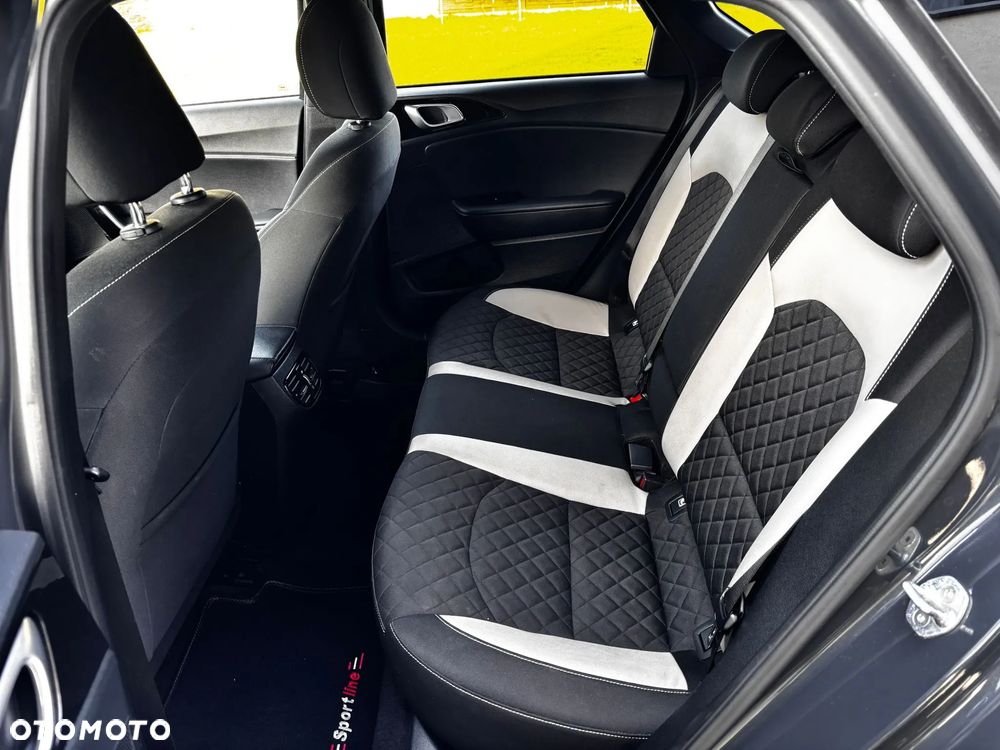 Kia ProCeed 1.5 T-GDI GT Line DCT - 17
