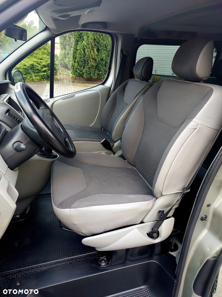 Opel Vivaro Tour Elegance L1H1 - 16