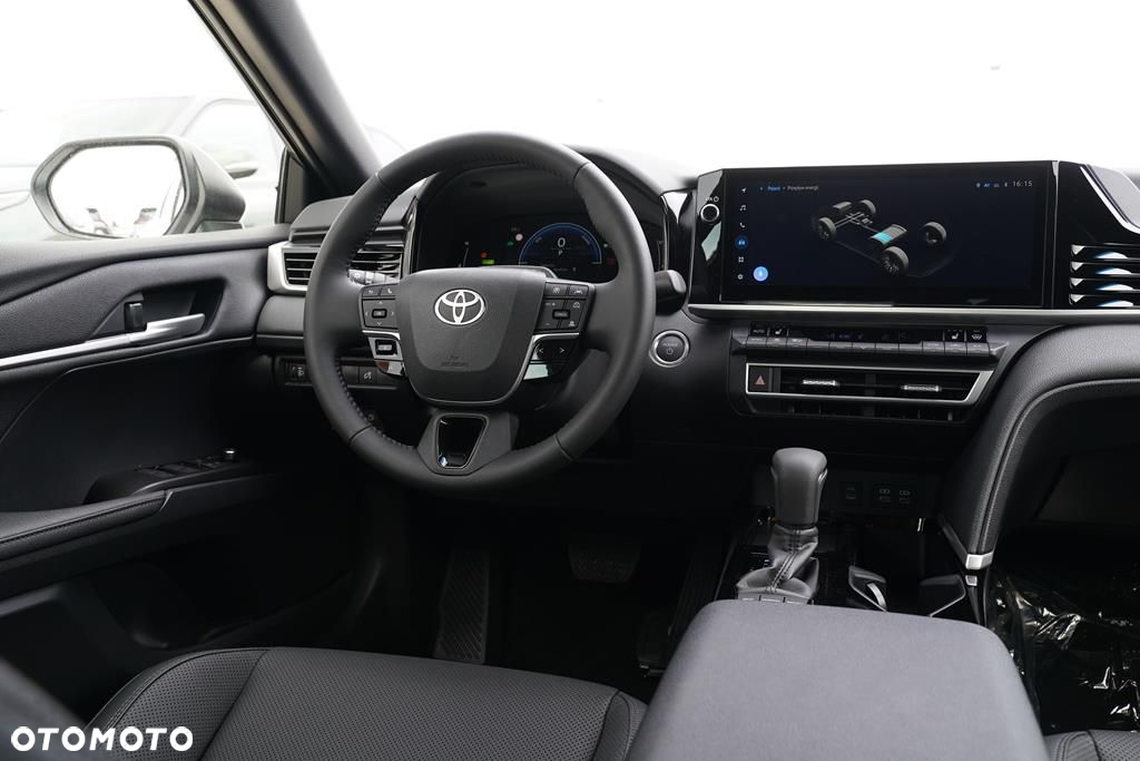 Toyota Camry - 19
