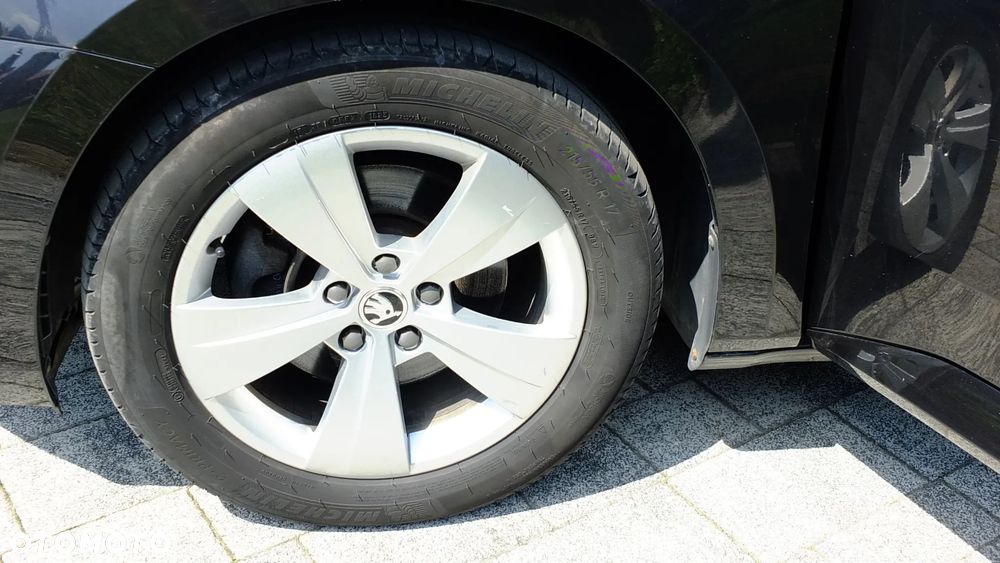 Skoda Superb 2.0 TDI Ambition - 33