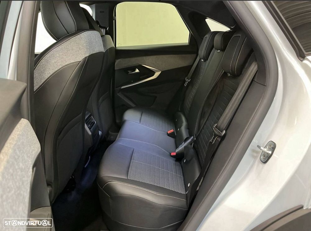 Peugeot 3008 1.2 Hybrid Allure e-DCS6 - 13