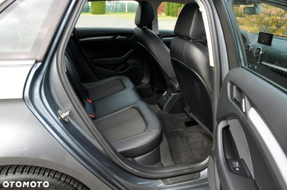 Audi A3 Sportback - 19