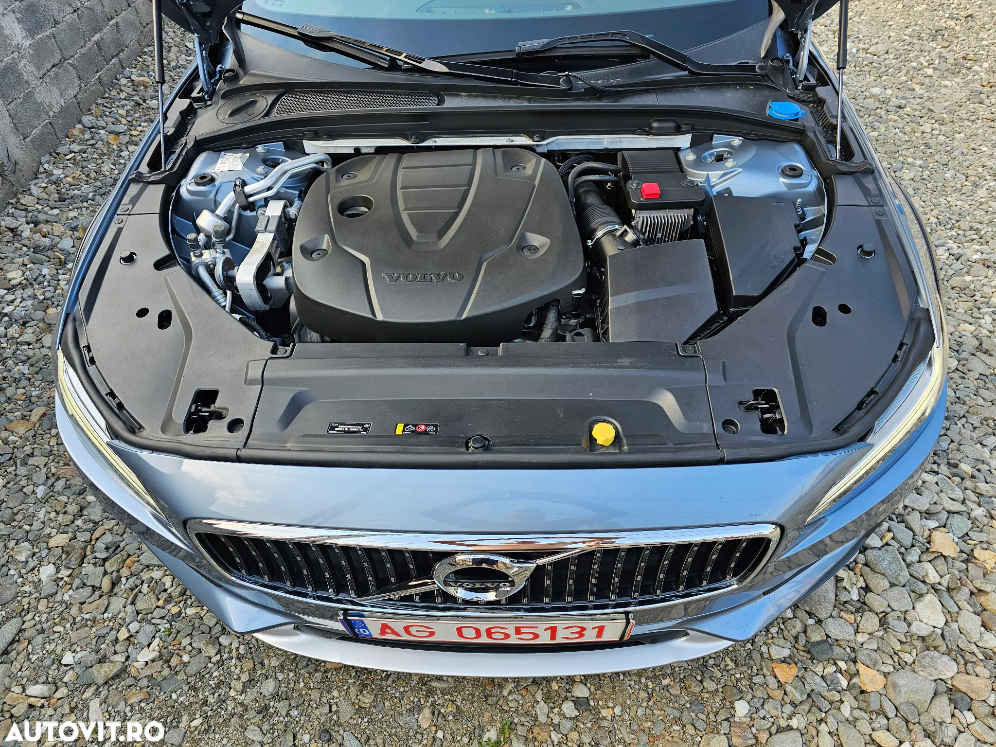 Volvo V90 Cross Country D4 AWD Geartronic Pro - 14