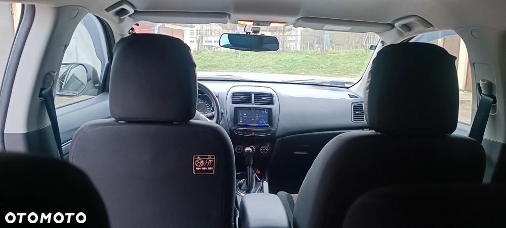 Mitsubishi ASX 1.6 Inform - 13