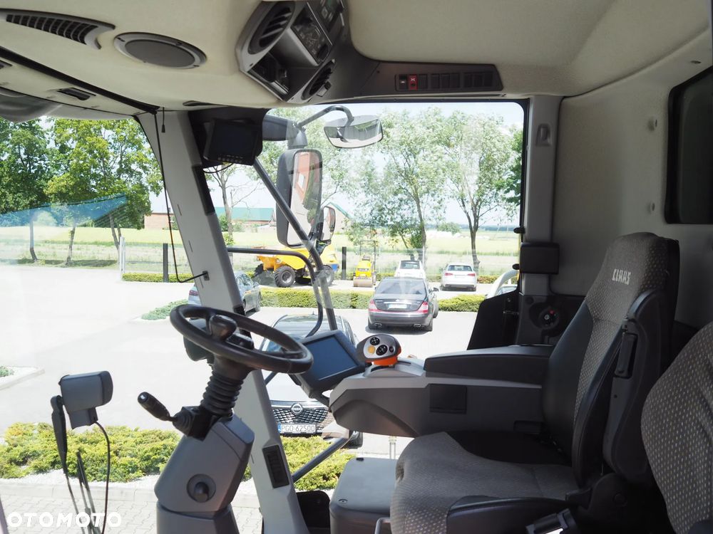 Claas Lexion 740 4x4 + V680 - 6