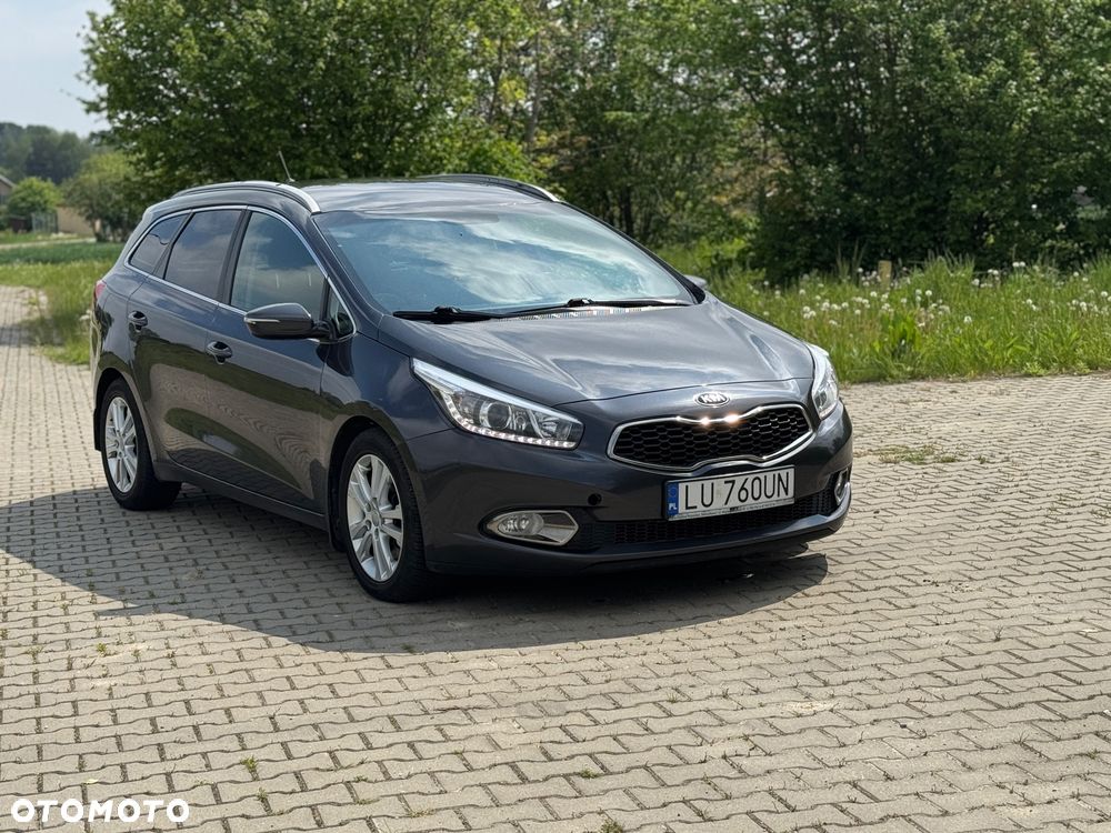 Kia Ceed - 4