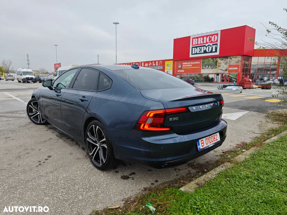 Volvo S90 Recharge T8 AWD Ultimate Dark - 4