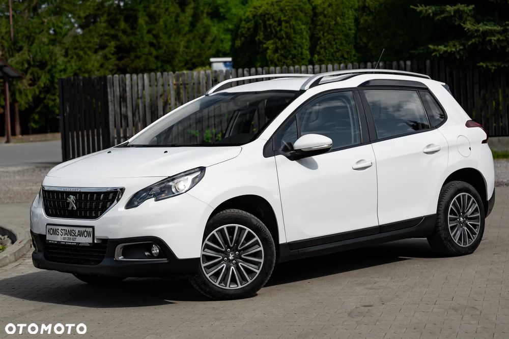 Peugeot 2008 1.6 BlueHDi Allure S&S - 10
