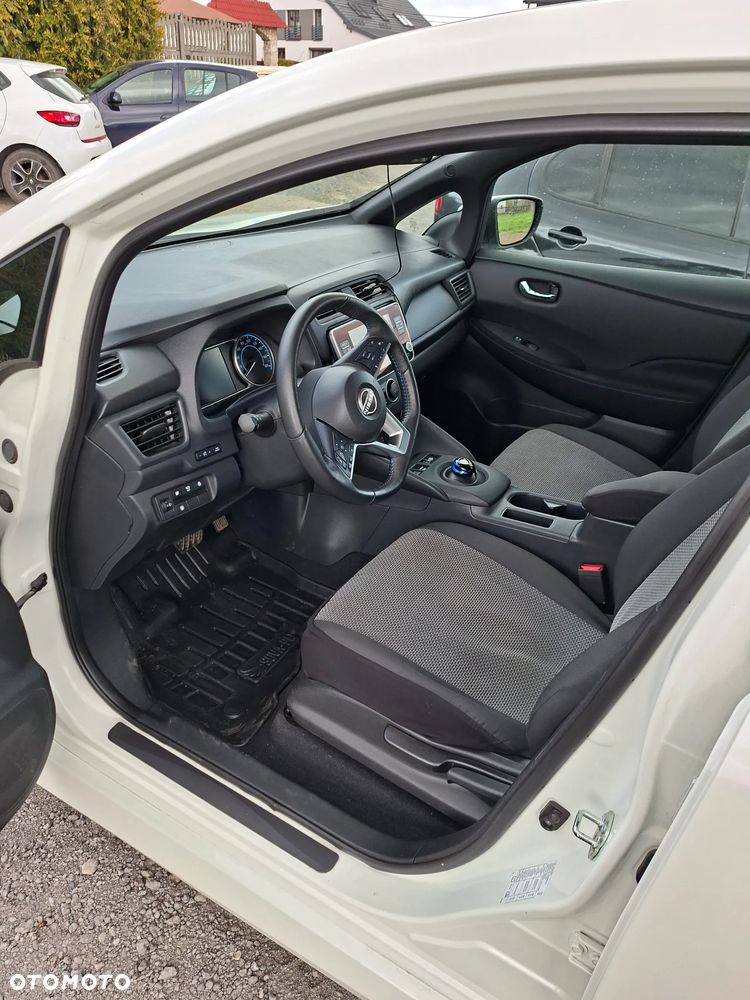 Nissan Leaf 40kWh Acenta - 6
