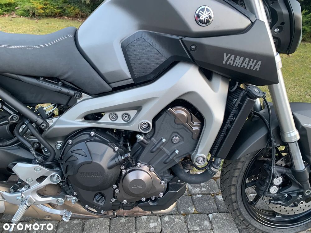 Yamaha MT - 13