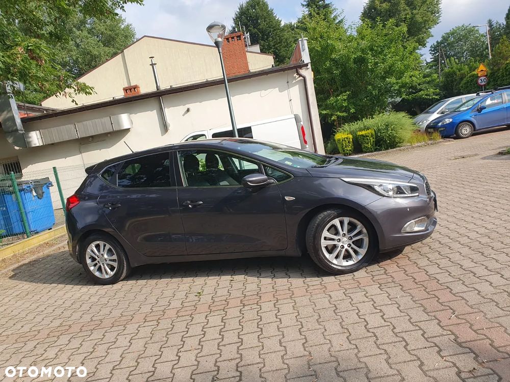 Kia Ceed 1.6 GDI XL - 5