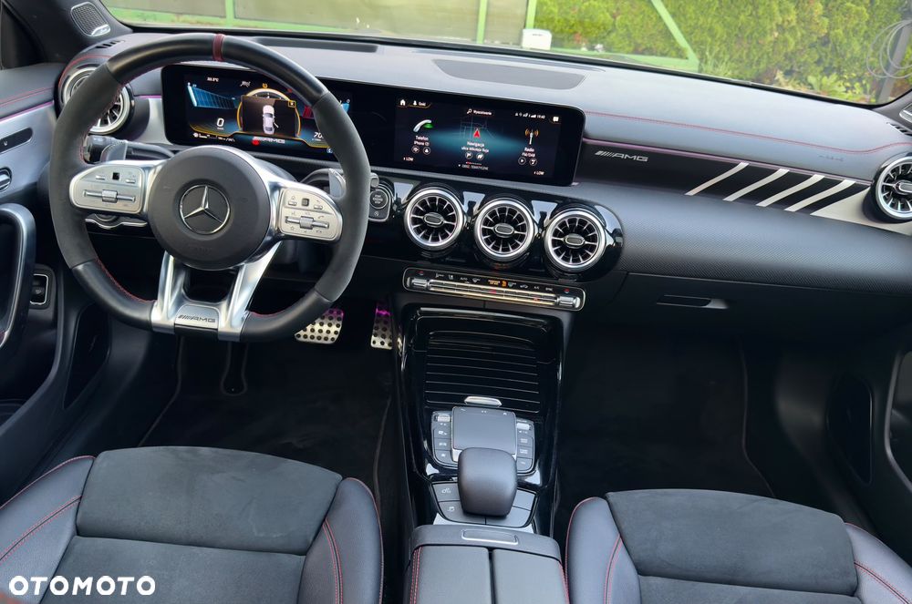 Mercedes-Benz CLA AMG 35 4-Matic 7G-DCT - 30
