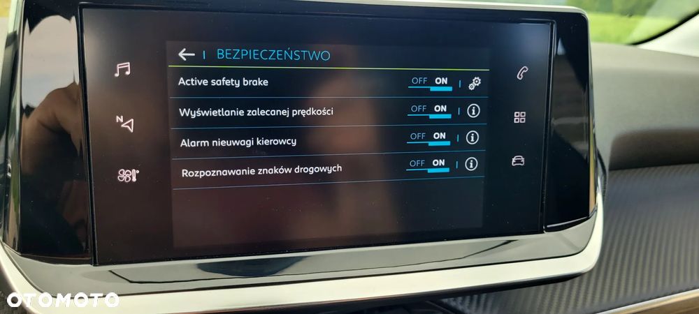 Peugeot 208 Elektromotor 136 GT Pack - 29