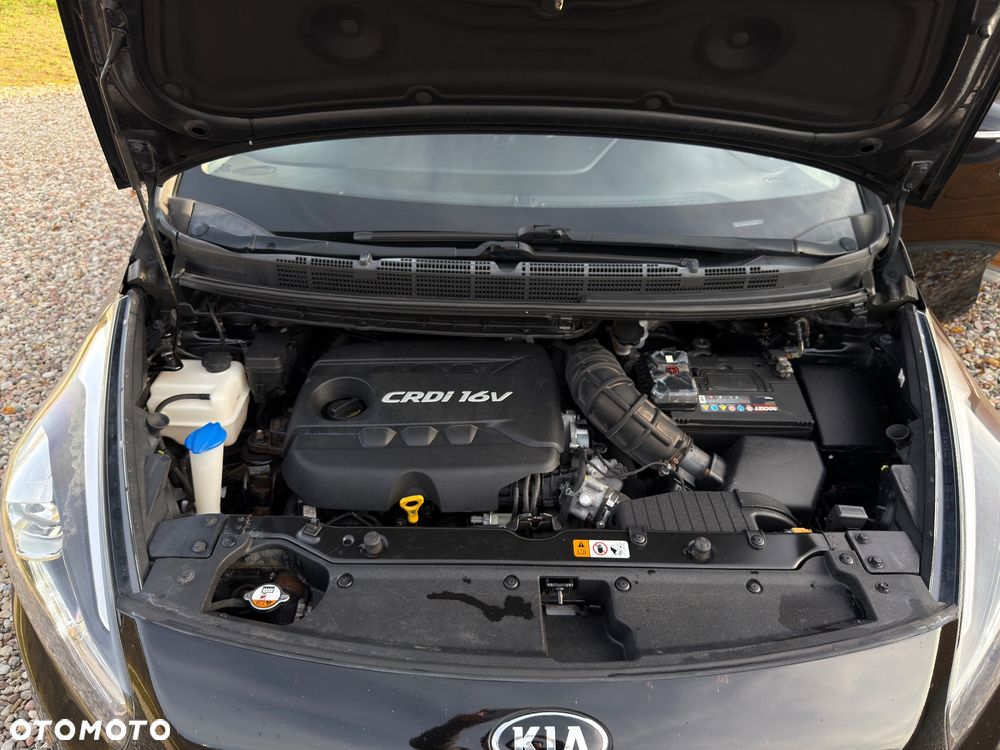 Kia Carens 1.7 CRDi L - 36