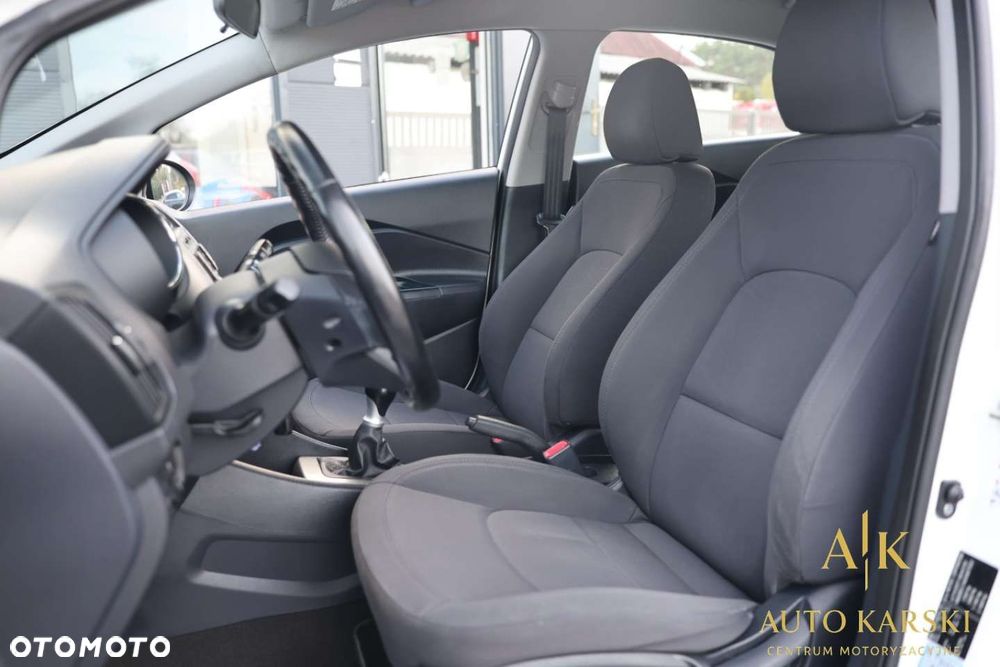 Kia Rio - 29