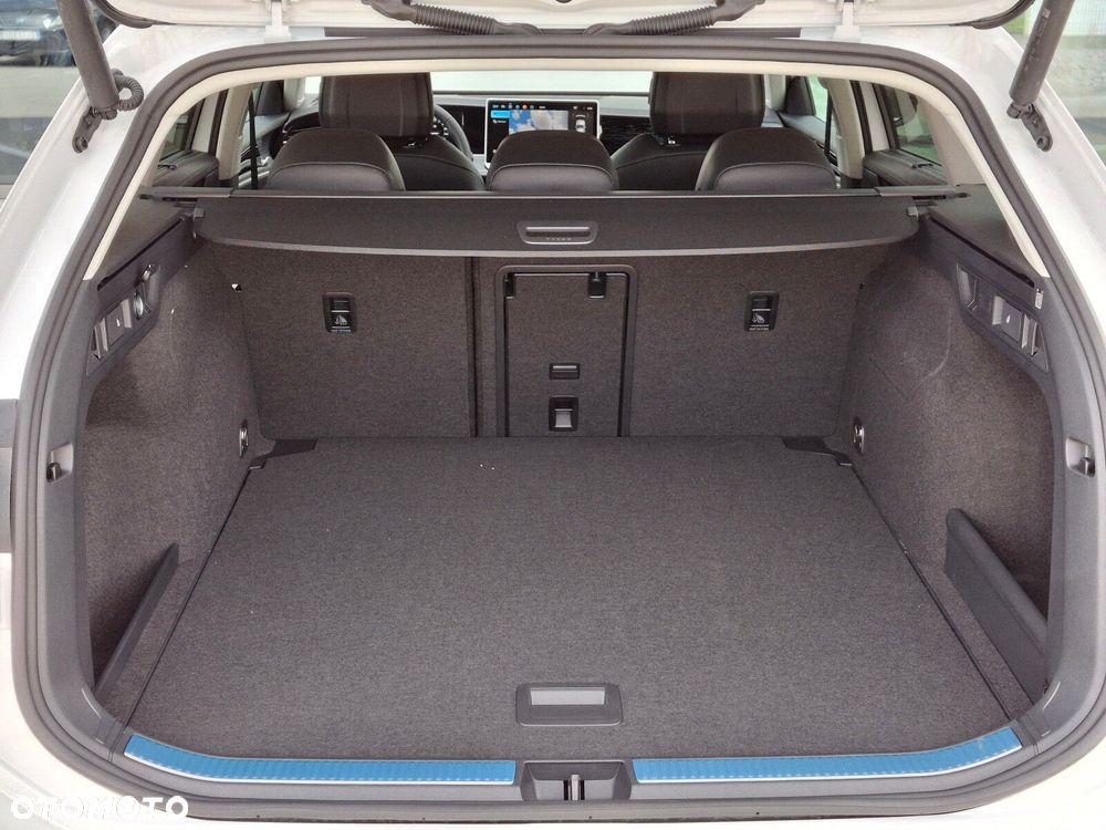 Volkswagen Passat Variant 1.5 TSI EVO Elegance DSG - 8