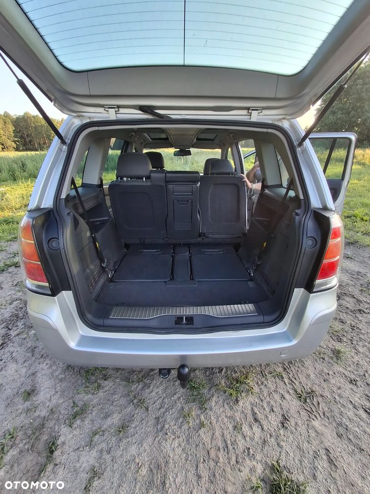 Opel Zafira 1.8 Cosmo - 6