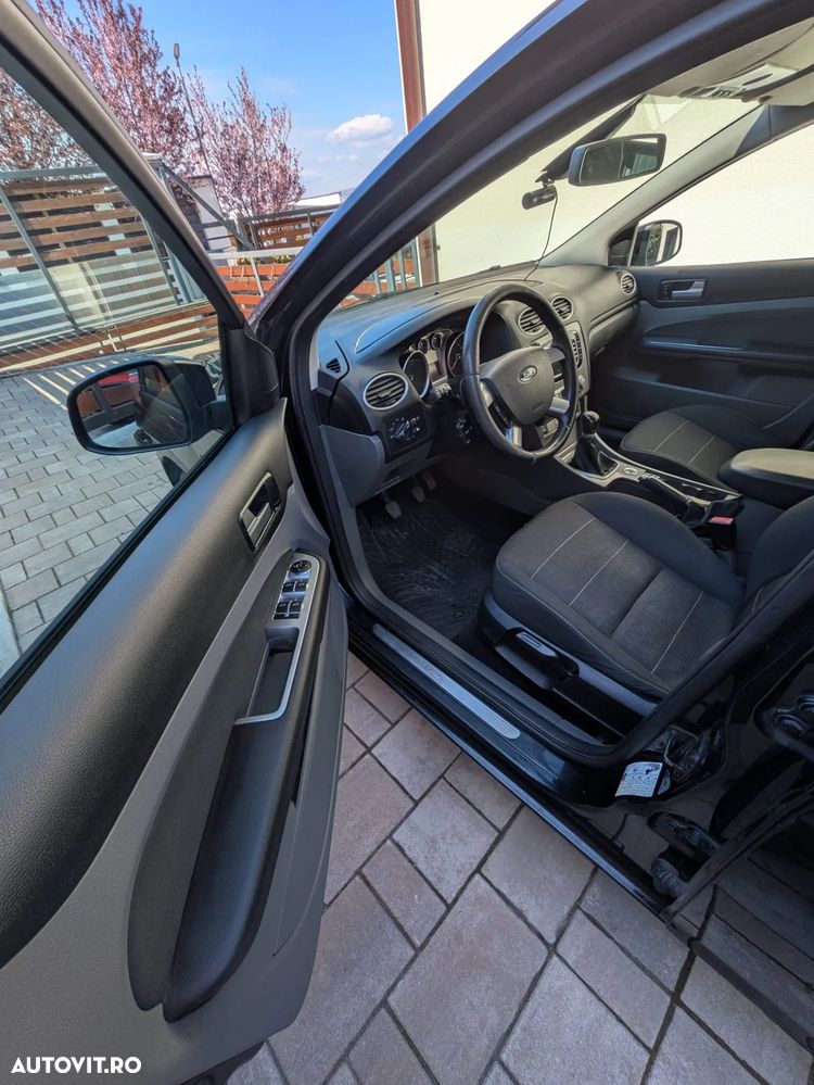 Ford Focus 1.6 TDCI DPF Titanium - 5