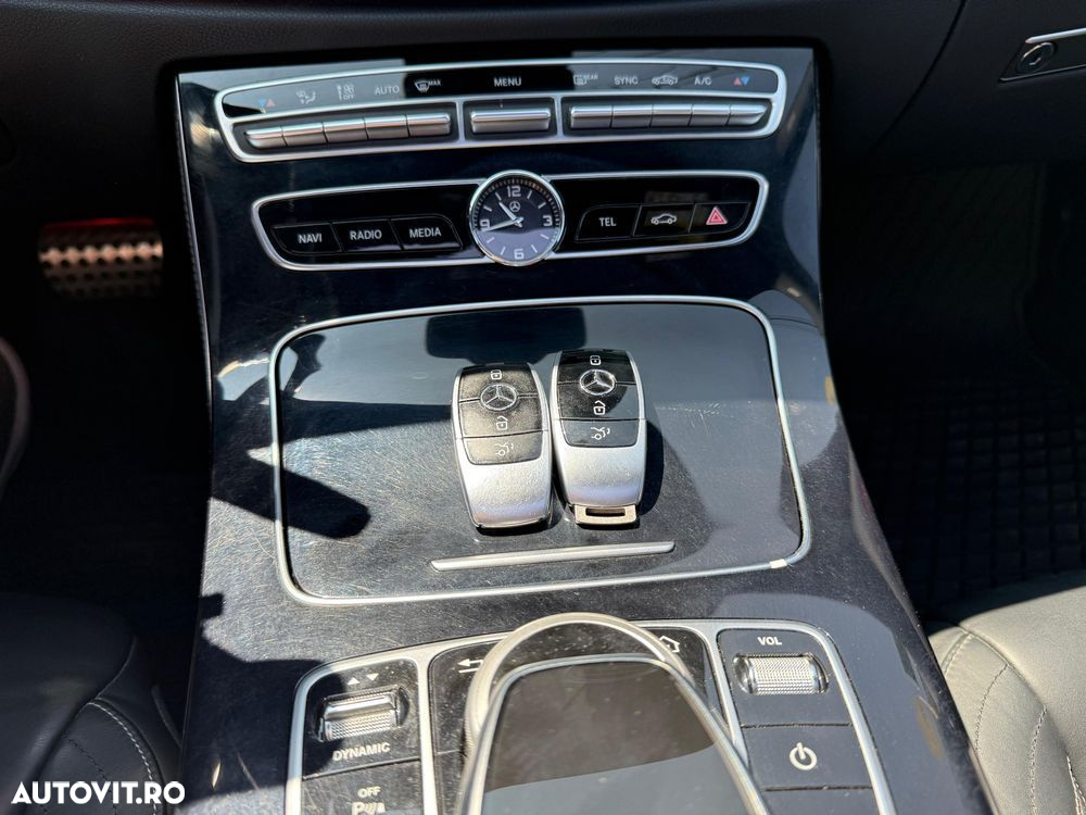 Mercedes-Benz E 350 d 4Matic T 9G-TRONIC AMG Line - 34