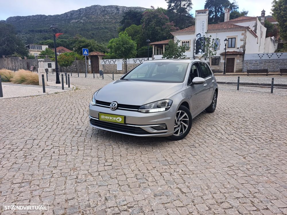 VW Golf 2.0 TDI DSG Sound - 1