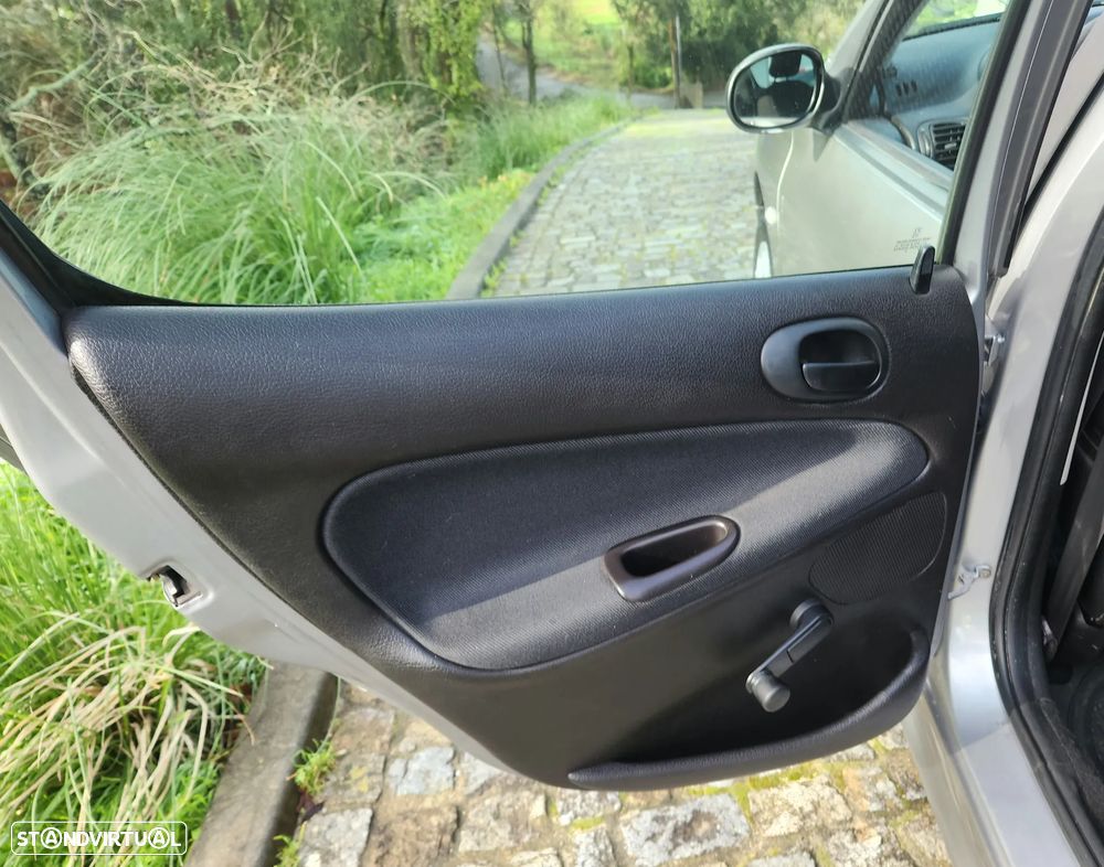 Peugeot 206 1.1 XR Présence - 9