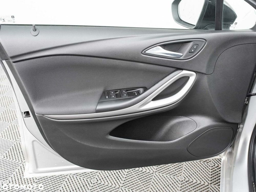 Opel Astra - 10