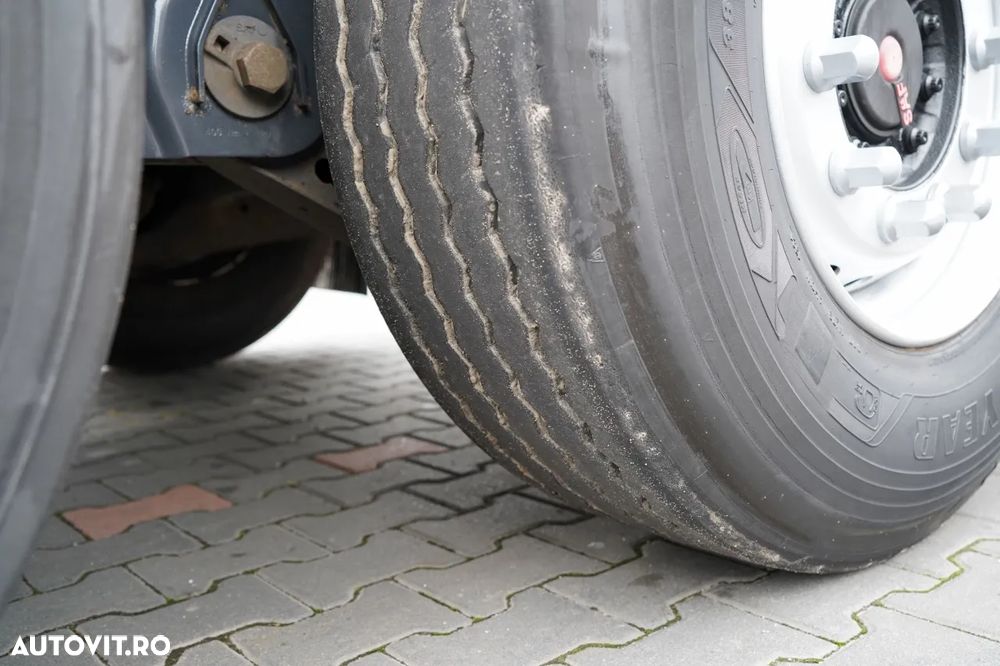 Wielton / CORTINĂ STANDARD / REMORCA DIN OȚEL - 9 M / AXĂ CULISANTĂ / SAF / ACOPERIȘ CULISANT / - 23